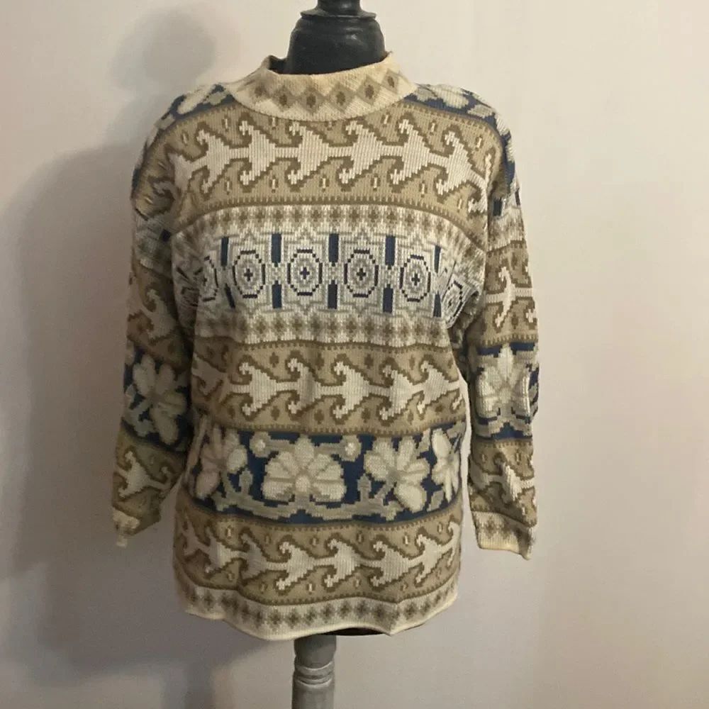 Headliner Vintage Floral Crew Neck Sweater, size M